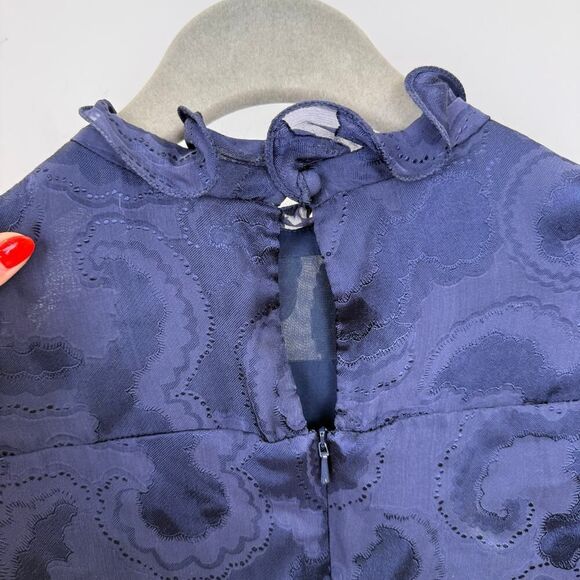 SALONI
Rina-B Dress 💖 - Picture 10 of 10